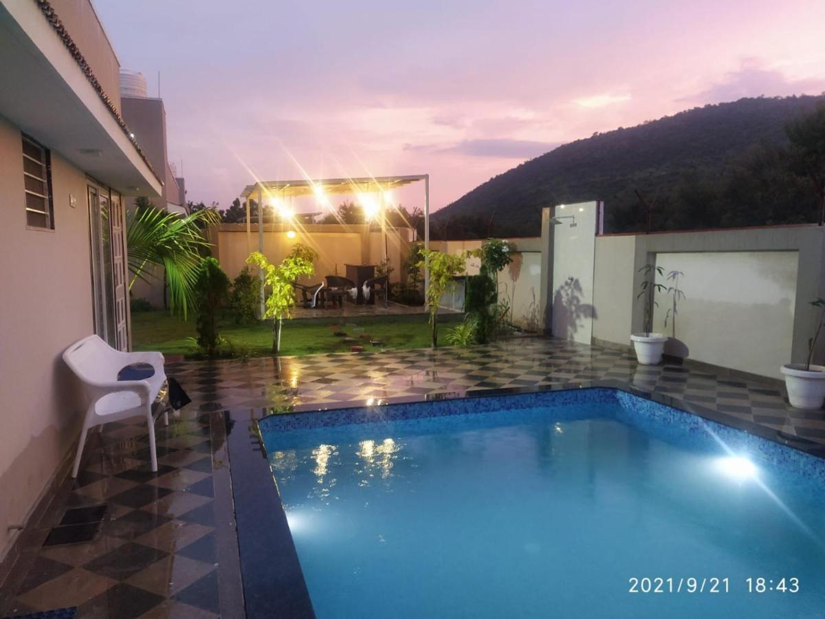 Nine Hill Villa - 2Bhk Private Villa With Pool Udaipur Extérieur photo
