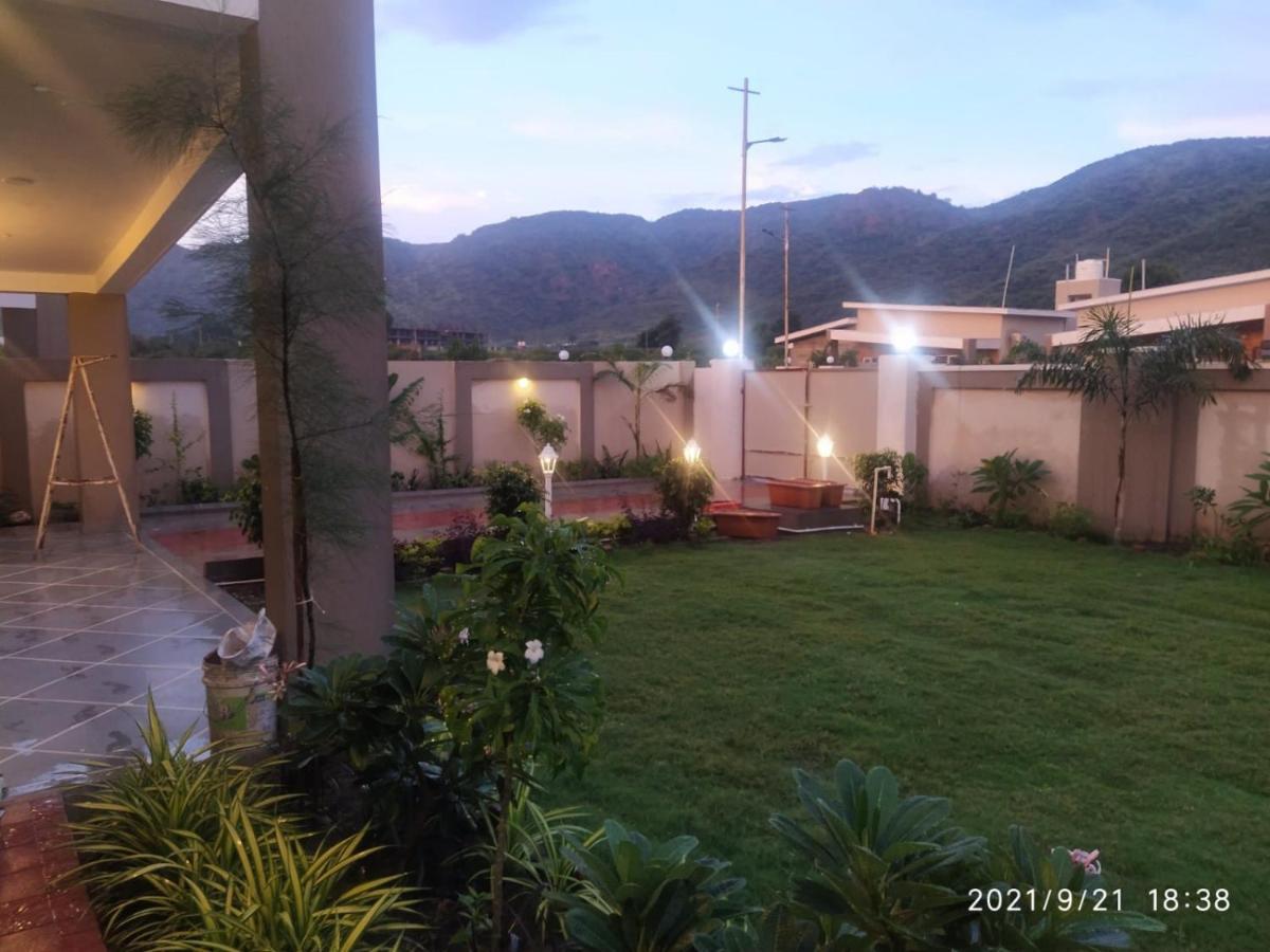 Nine Hill Villa - 2Bhk Private Villa With Pool Udaipur Extérieur photo