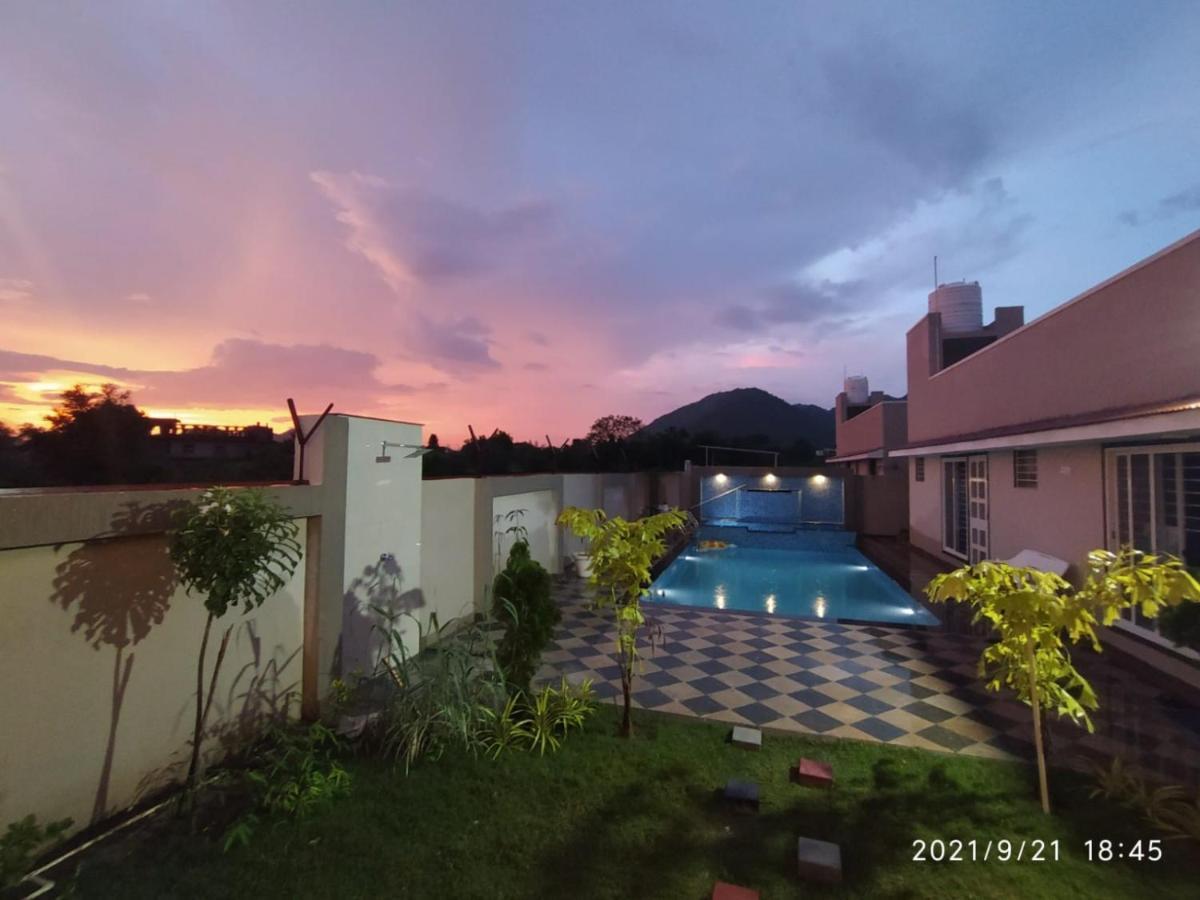 Nine Hill Villa - 2Bhk Private Villa With Pool Udaipur Extérieur photo